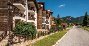 Хотелски комплекс Маунтин лейк 3*, Смолянски езера